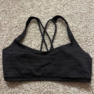 Lululemon sports bra
